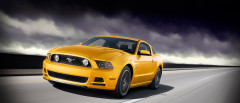 Digital visualization of Ford Mustang Triple Yellow color shift